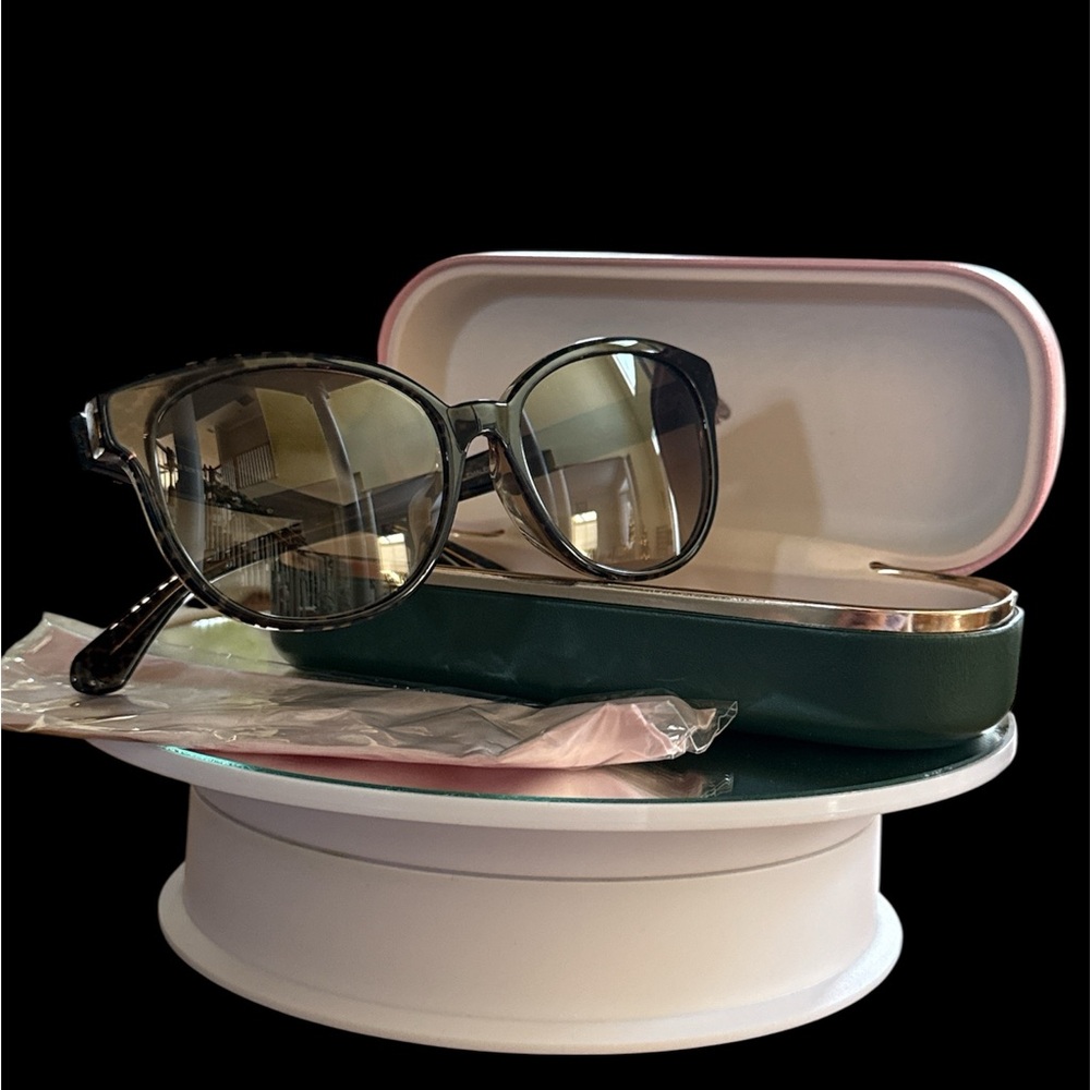 Kate Spade HELLO SUNSHINE Black Sunnies w/Case & cloth ! NEW IN CASE! - Picture 2 of 9